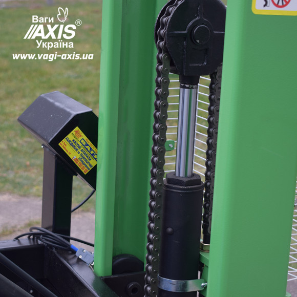 Штабелер для бочек с весами 2BDU300-Ш-О-Б