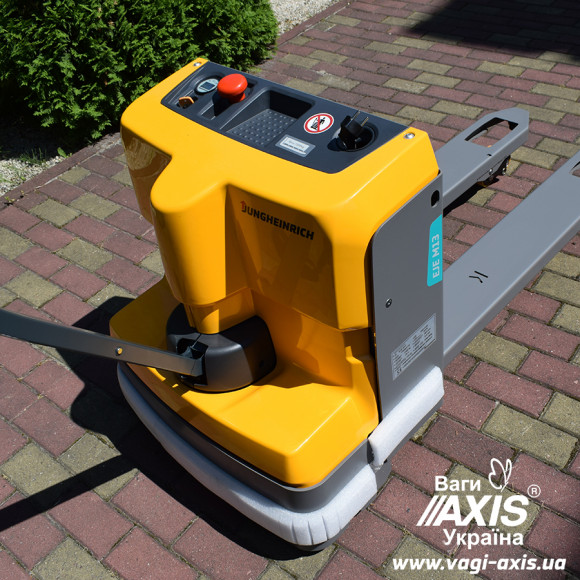 Electric rocker self-propelled EJE M13 (1300kg.)